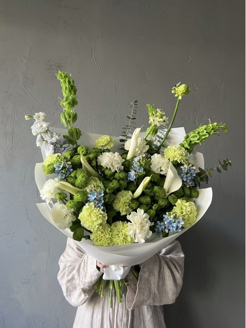 Букет berezhno в бело-голубых тонах