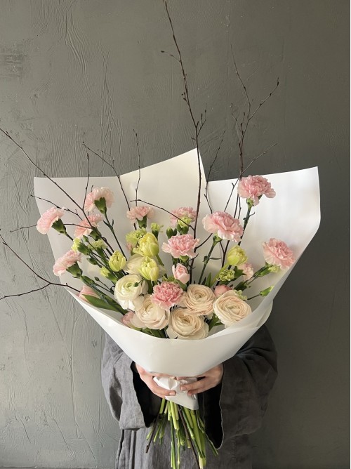 Сборный весенний букет