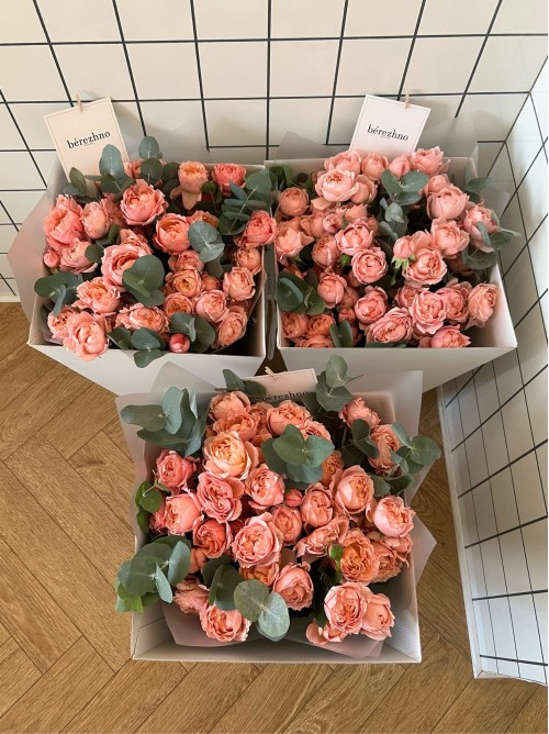 Букет из пионовидных роз «Персиковые пионы»