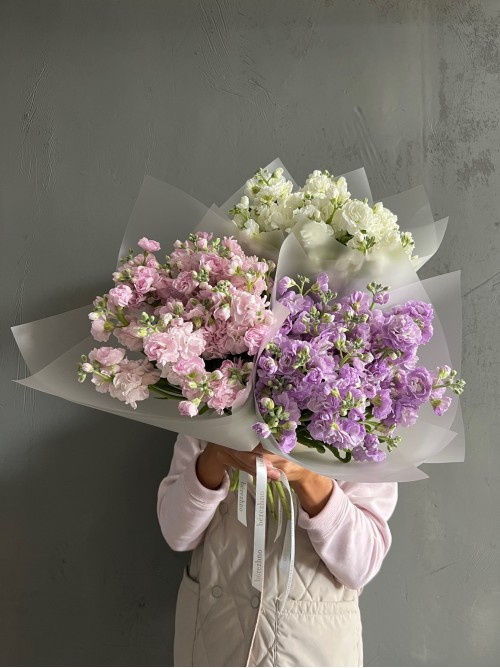 Букетик нежной маттиолы