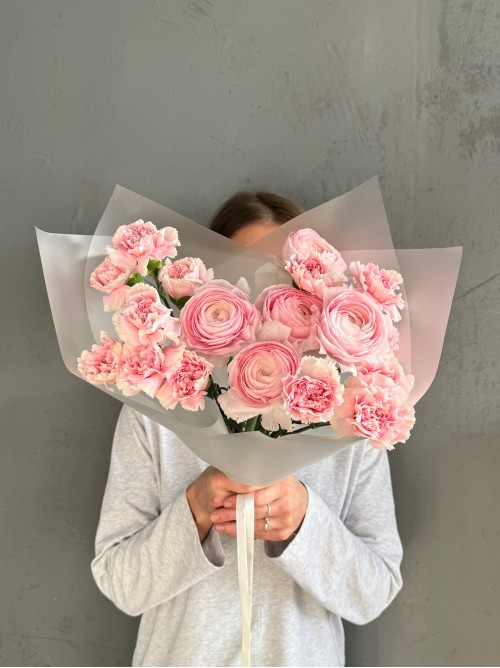 Нежный розовый букет